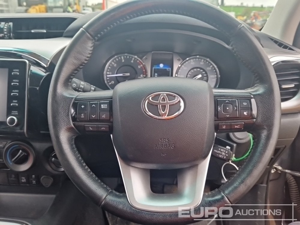 Pick-up 2023 Toyota Hilux: foto 28