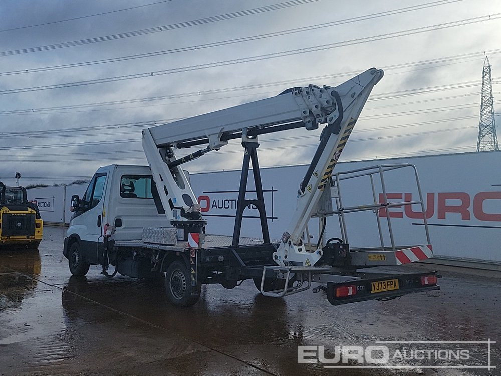 2024 Iveco 35-140 - Furgão de passageiros: foto 3 2024 Iveco 35-140 - Furgão de passageiros: foto 3