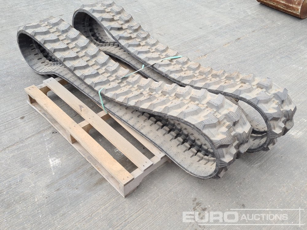 300 x 78 x 52.5 Rubber Tracks (2 of) - Rasto de Máquina de construção: foto 3 300 x 78 x 52.5 Rubber Tracks (2 of) - Rasto de Máquina de construção: foto 3