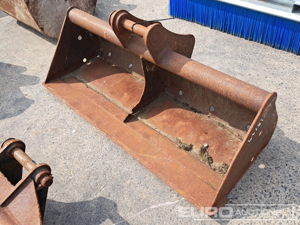 60" Ditching Bucket, 50mm Pin to suit 6-8 Ton Excavator - Balde: foto 2 60" Ditching Bucket, 50mm Pin to suit 6-8 Ton Excavator - Balde: foto 2