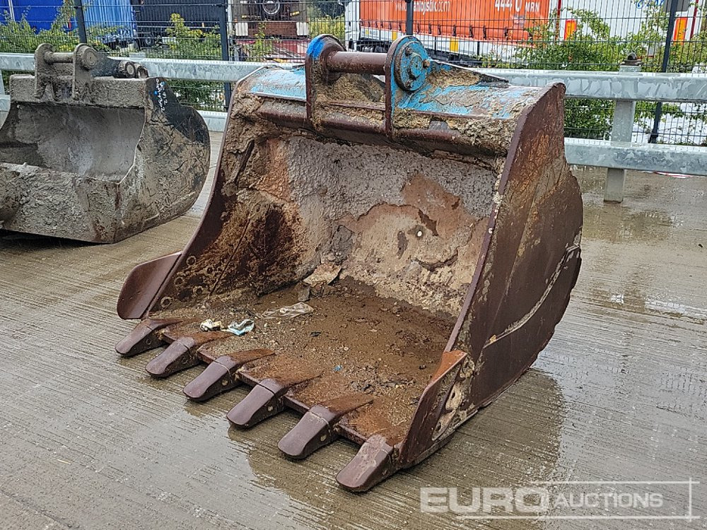 64" Digging Bucket 80mm Pin to suit 20 Ton Excavator - Balde: foto 1 64" Digging Bucket 80mm Pin to suit 20 Ton Excavator - Balde: foto 1