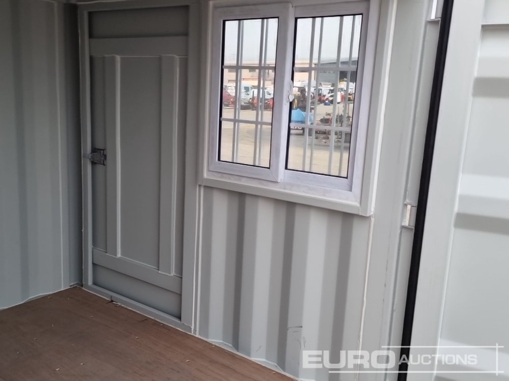 7' x 6' Container, 1 Side Door, 1 End Door, Window (Cannot Be Reconsigned) - Contêiner marítimo: foto 2 7' x 6' Container, 1 Side Door, 1 End Door, Window (Cannot Be Reconsigned) - Contêiner marítimo: foto 2