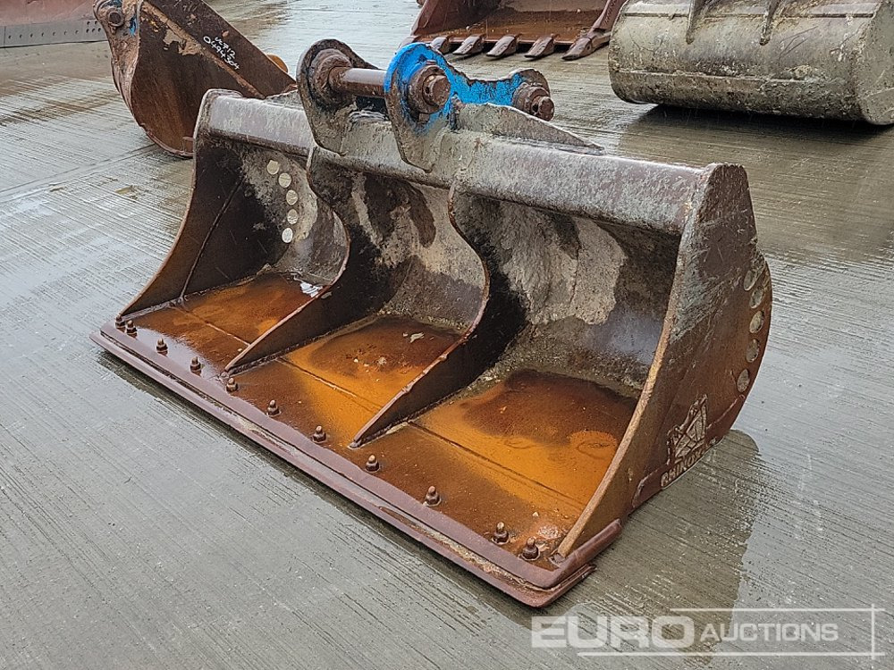 74" Ditching Bucket 65mm Pin to suit 13 Ton Excavator - Balde: foto 1 74" Ditching Bucket 65mm Pin to suit 13 Ton Excavator - Balde: foto 1
