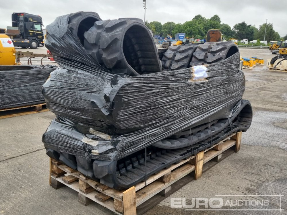 8 Ton Excavator Rubber Tracks (6 of) - Rasto de Máquina de construção: foto 1 8 Ton Excavator Rubber Tracks (6 of) - Rasto de Máquina de construção: foto 1