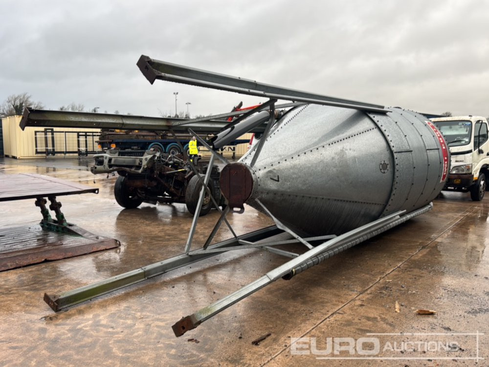 8 Ton Meal Silo - Depósito de armazenamento: foto 1 8 Ton Meal Silo - Depósito de armazenamento: foto 1