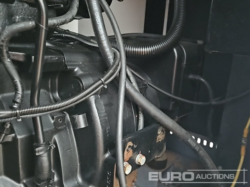 Gerador elétrico Aggreko 32kVA Generator, 3 Cylinder Engine (Parts Missing): foto 17