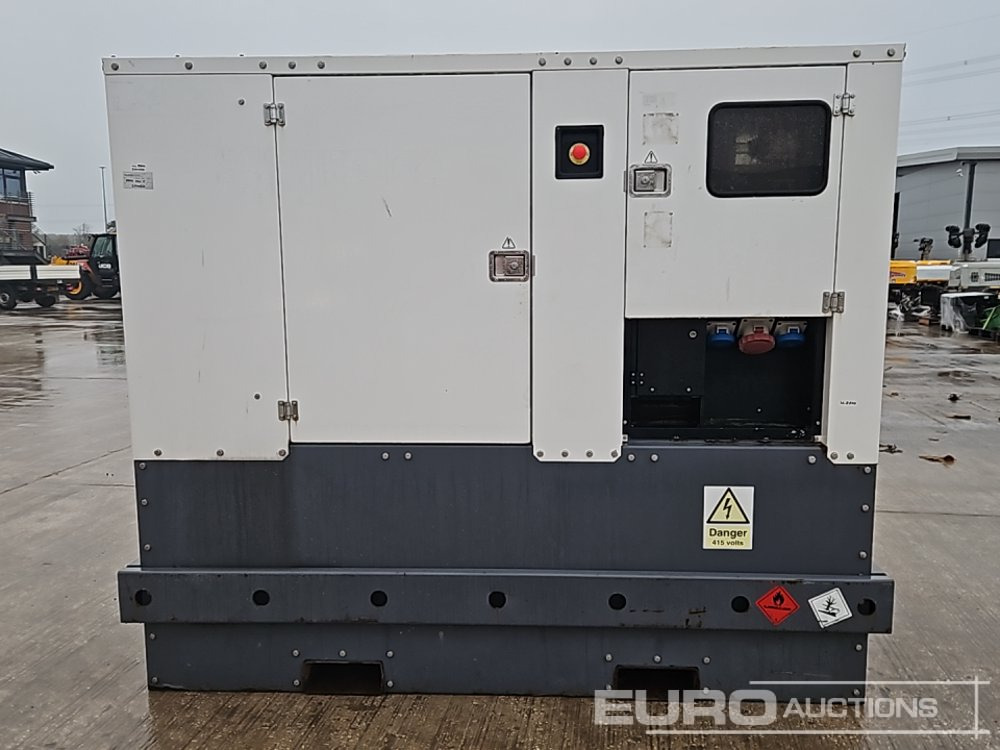 Gerador elétrico Aggreko 32kVA Generator, 3 Cylinder Engine (Parts Missing): foto 8