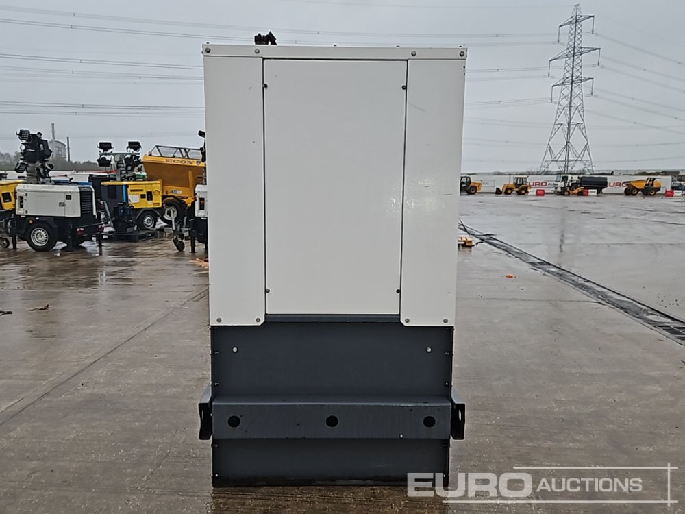 Gerador elétrico Aggreko 32kVA Generator, 3 Cylinder Engine (Parts Missing): foto 6