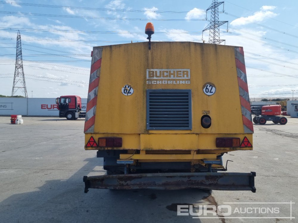 Bucher Schorling P21 Single Axle Runway Sweeper, Snow Clearing Brush, Snow Blower, Dryer - Removedor de neve: foto 4 Bucher Schorling P21 Single Axle Runway Sweeper, Snow Clearing Brush, Snow Blower, Dryer - Removedor de neve: foto 4