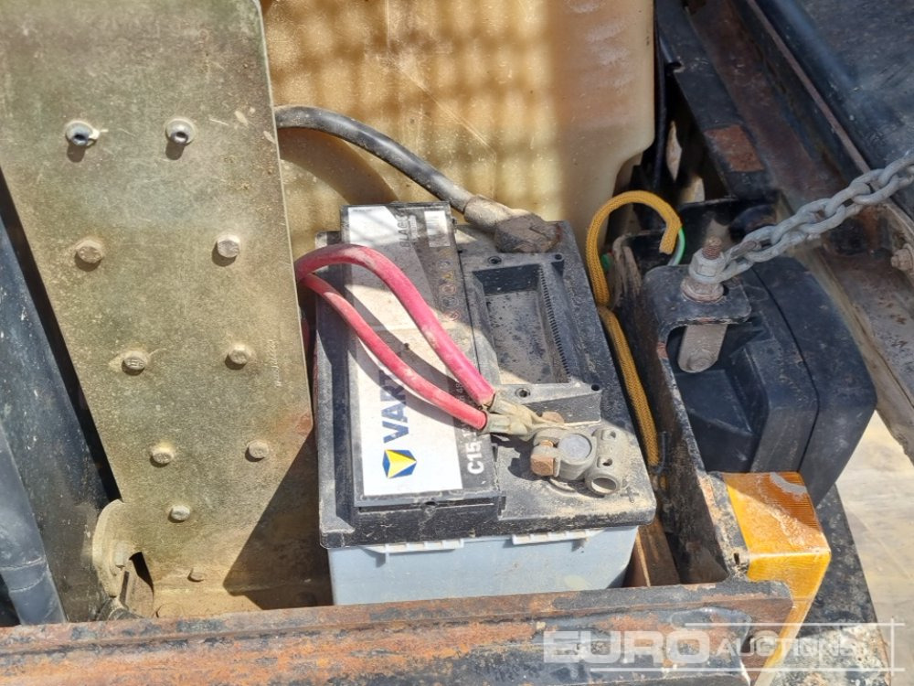Rolo CAT CB224E: foto 20