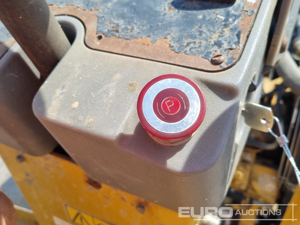 Rolo CAT CB224E: foto 26
