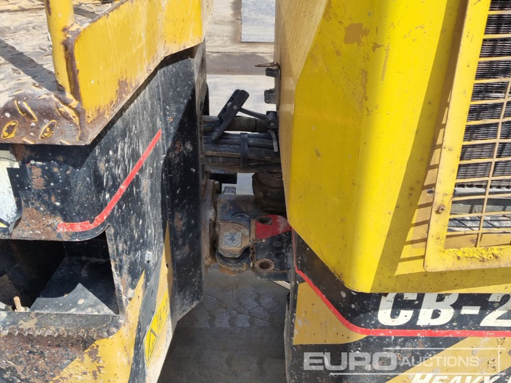 Rolo CAT CB224E: foto 13