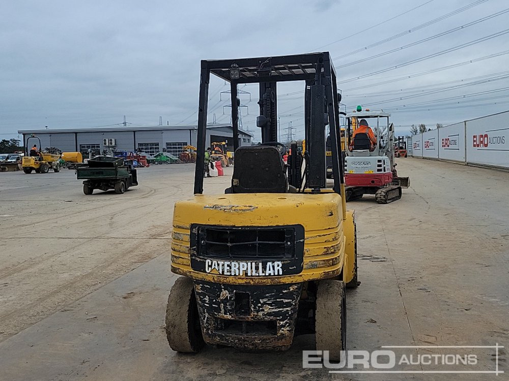 CAT DP30 - Empilhadeira: foto 4 CAT DP30 - Empilhadeira: foto 4