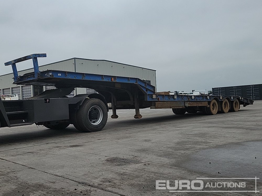 Chieftain Tri Axle Step Frame Low Loader Trailer - Semireboque baixa: foto 1 Chieftain Tri Axle Step Frame Low Loader Trailer - Semireboque baixa: foto 1