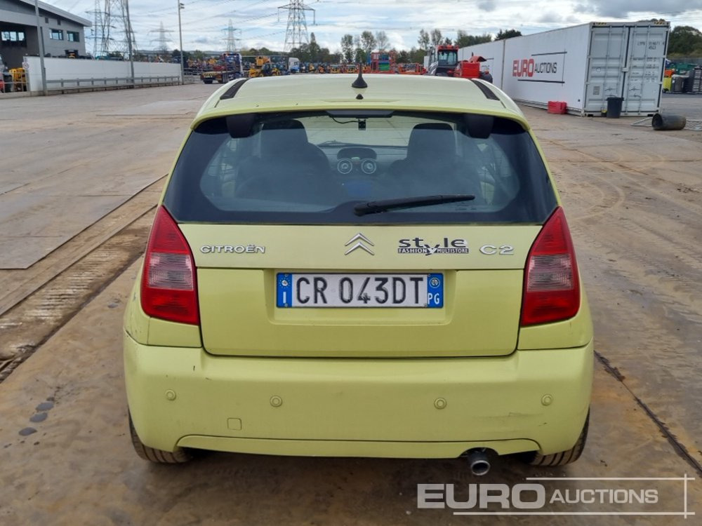 Citroen C2 - Automóvel: foto 4 Citroen C2 - Automóvel: foto 4