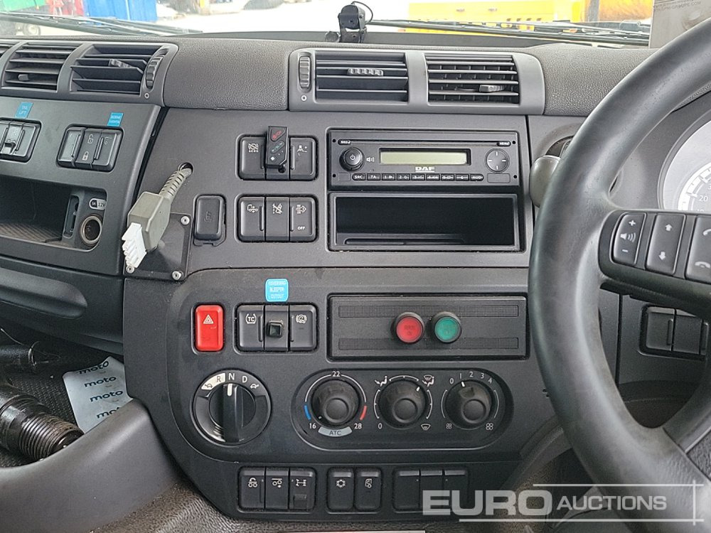 Caminhão frigorífico DAF CF330: foto 48