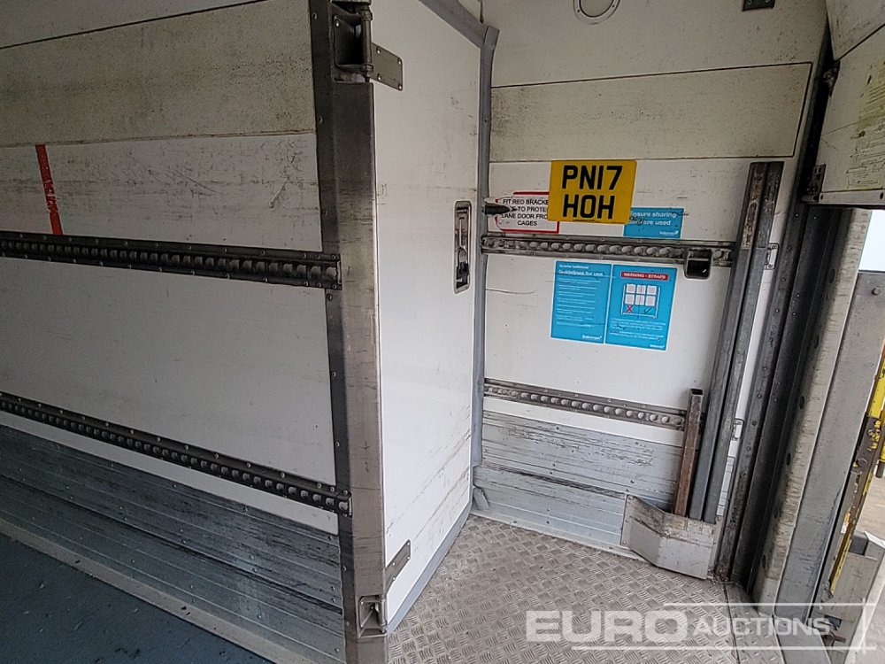 Caminhão frigorífico DAF CF330: foto 17