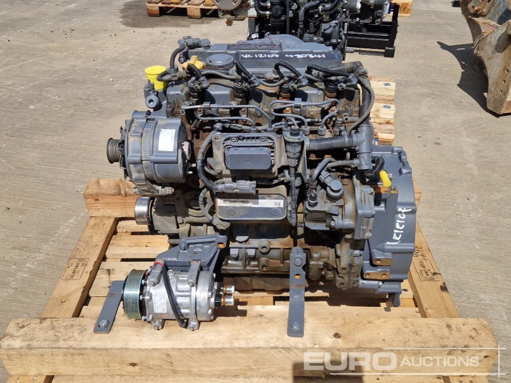 Deutz 4 Cylinder Engine - Motor: foto 2 Deutz 4 Cylinder Engine - Motor: foto 2