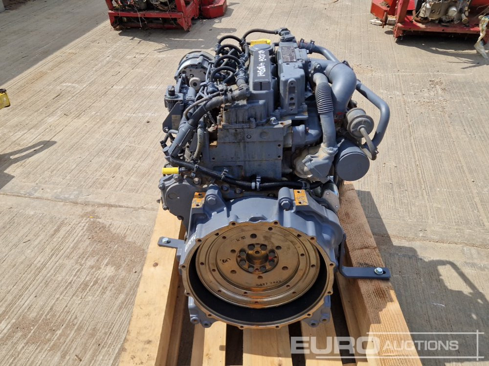Deutz 4 Cylinder Engine - Motor: foto 4 Deutz 4 Cylinder Engine - Motor: foto 4