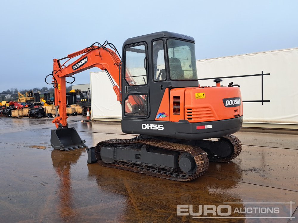 Doosan DH55-V - Mini escavadeira: foto 3 Doosan DH55-V - Mini escavadeira: foto 3
