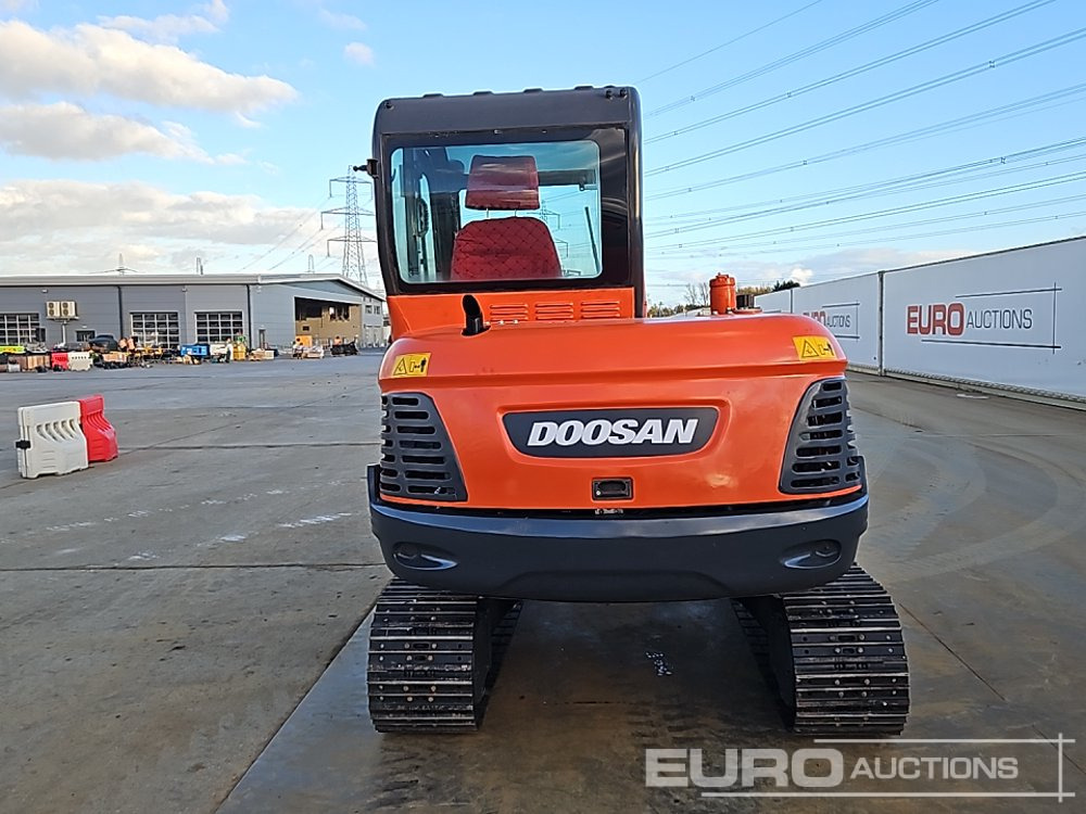 Doosan DX60 - Mini escavadeira: foto 4 Doosan DX60 - Mini escavadeira: foto 4