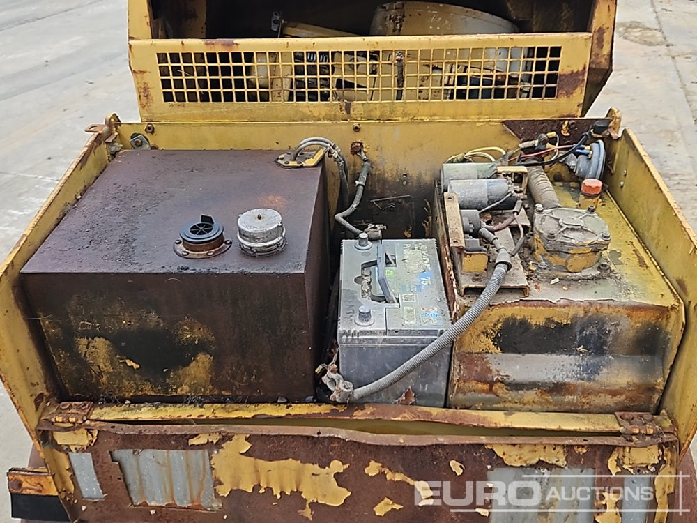 Compactador de asfalto Double Drum Vibrating Roller, Roll Bar (Incomplete, Non Runner): foto 15