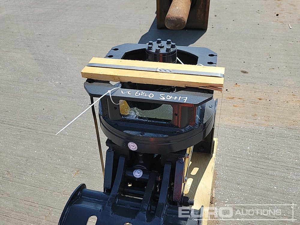 Equipamento de Escavadeira Unused 2025 Mustang GRP150: foto 15