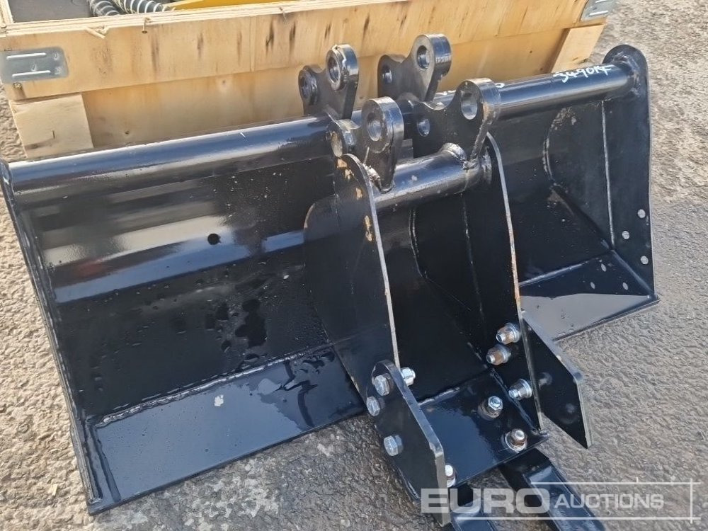 Equipamento de Escavadeira Unused JPC Hydraulic Breaker, 32" Ditching Bucket, 8" Digging Bucket to suit Mini Excavator: foto 8 Equipamento de Escavadeira Unused JPC Hydraulic Breaker, 32" Ditching Bucket, 8" Digging Bucket to suit Mini Excavator: foto 8