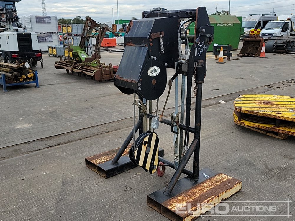 2014 Manitou Treuil 5 TON - Equipamento de movimentação: foto 1 2014 Manitou Treuil 5 TON - Equipamento de movimentação: foto 1
