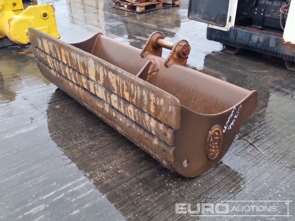 Geith 74" Ditching Bucket 65mm Pin to suit 13 Ton Excavator - Balde: foto 1 Geith 74" Ditching Bucket 65mm Pin to suit 13 Ton Excavator - Balde: foto 1