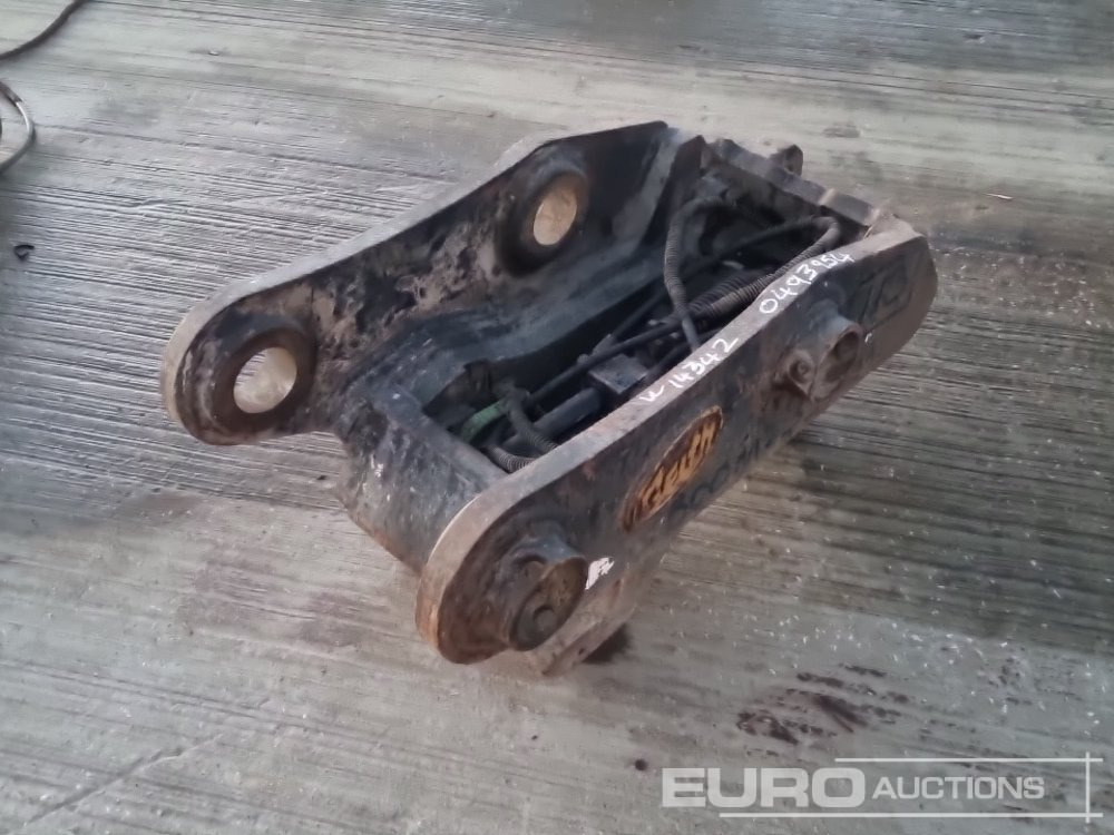 Geith Hydraulic Double Lock Quick Hitch 80mm Pin to suit 20 Ton Excavator - Acoplamento rápido: foto 1 Geith Hydraulic Double Lock Quick Hitch 80mm Pin to suit 20 Ton Excavator - Acoplamento rápido: foto 1