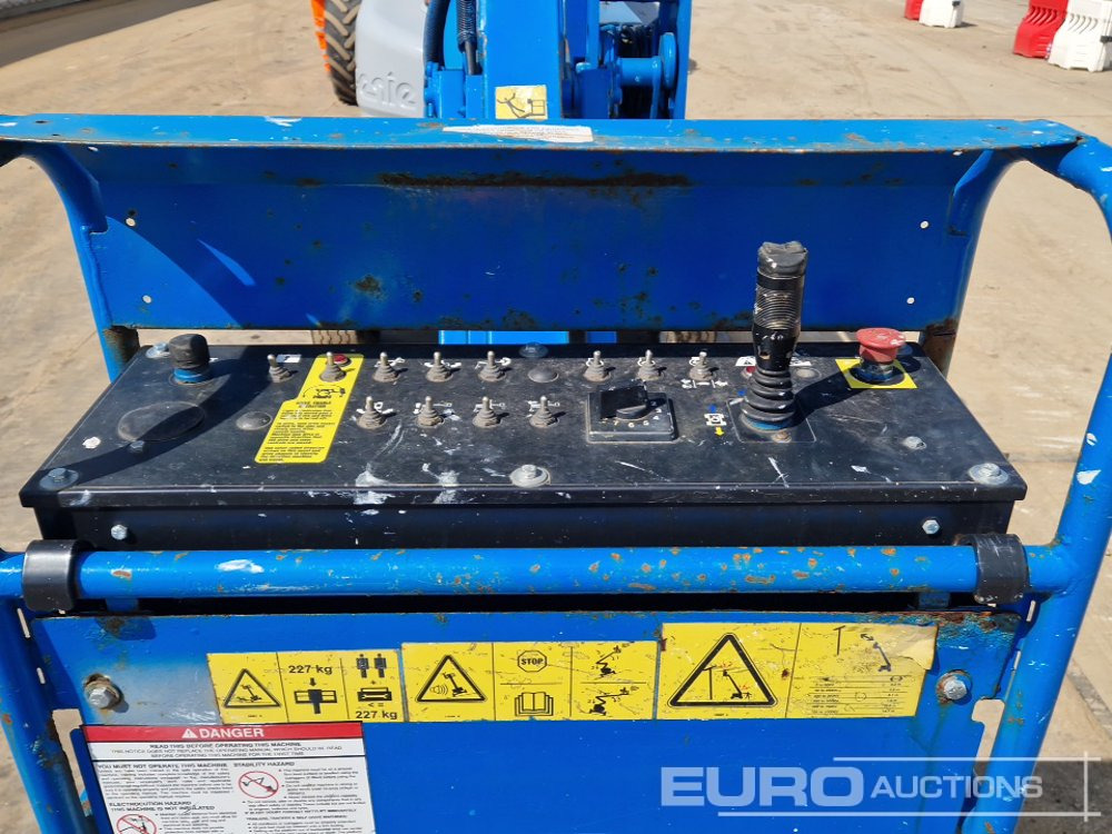 Plataforma aérea Genie Z45/25J: foto 23