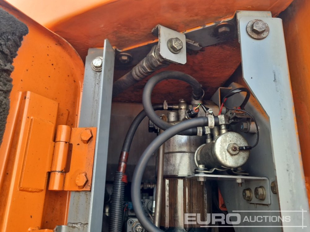 Escavadora de rastos Hitachi ZX225USLC-3: foto 41 Escavadora de rastos Hitachi ZX225USLC-3: foto 41