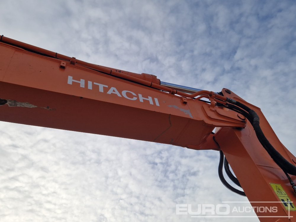 Escavadora de rastos Hitachi ZX225USLC-3: foto 20 Escavadora de rastos Hitachi ZX225USLC-3: foto 20