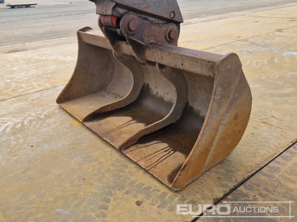 Escavadora de rastos Hitachi ZX225USLC-3: foto 23 Escavadora de rastos Hitachi ZX225USLC-3: foto 23