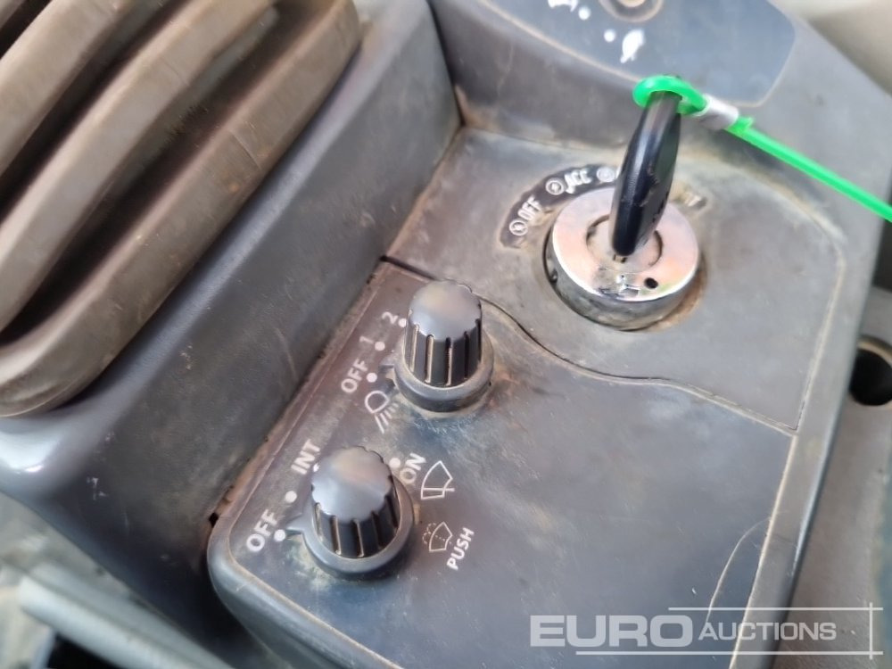 Escavadora de rastos Hitachi ZX225USLC-3: foto 44 Escavadora de rastos Hitachi ZX225USLC-3: foto 44