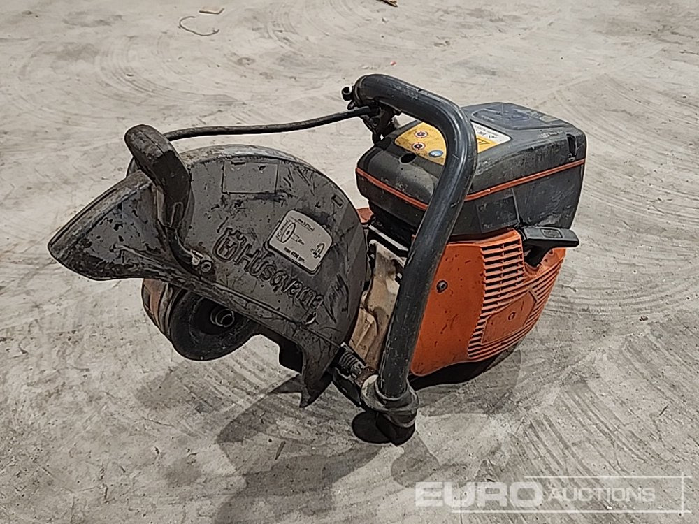 Husqvarna Petrol Con Saw - Máquina de asfalto: foto 1 Husqvarna Petrol Con Saw - Máquina de asfalto: foto 1