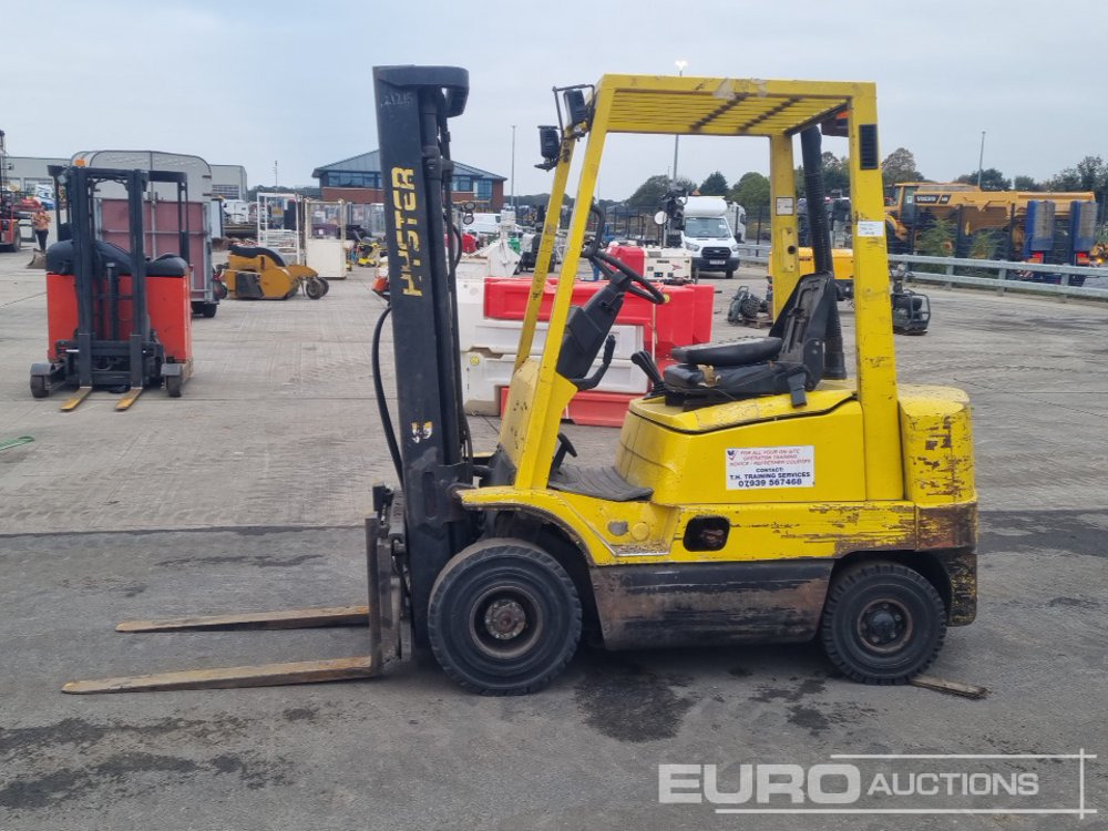 Hyster Diesel Forklift, 3 Stage Freelift Mast, Side Shift, Forks - Empilhadeira: foto 2 Hyster Diesel Forklift, 3 Stage Freelift Mast, Side Shift, Forks - Empilhadeira: foto 2