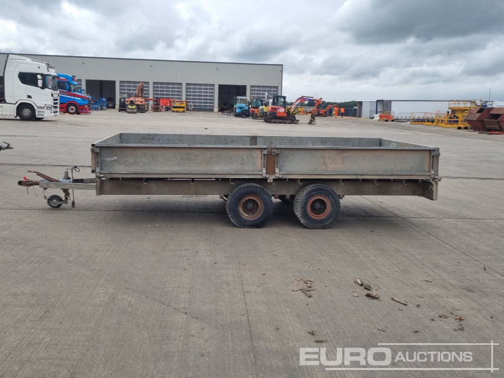 Ifor Williams LL146G 3.5 Ton Twin Axle Drop Side Plant Trailer - Reboque porta máquinas: foto 2 Ifor Williams LL146G 3.5 Ton Twin Axle Drop Side Plant Trailer - Reboque porta máquinas: foto 2