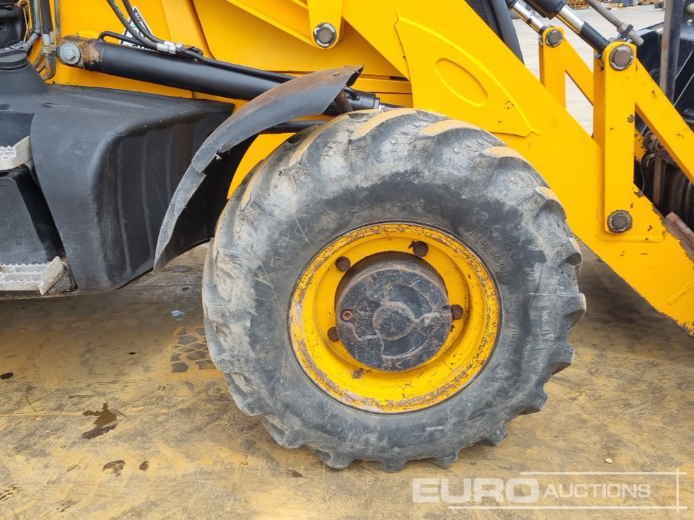 Retroescavadeira JCB 3CX P21: foto 12