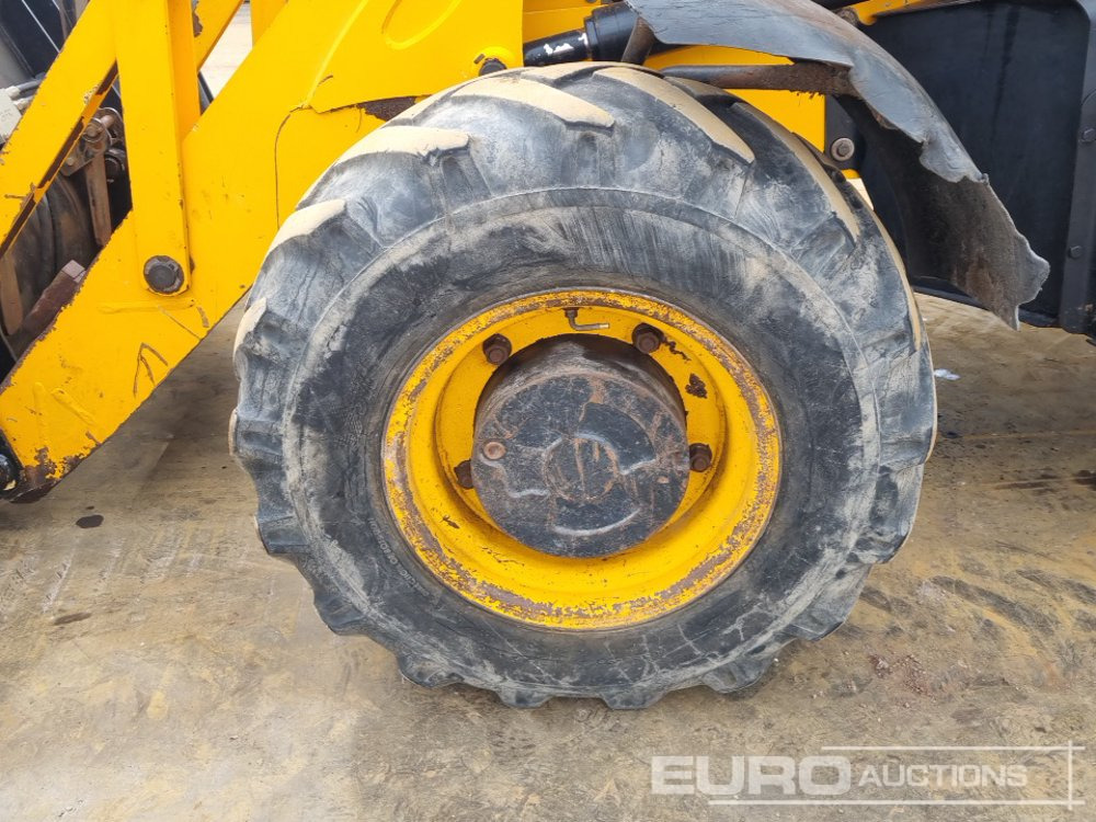 Retroescavadeira JCB 3CX P21: foto 9