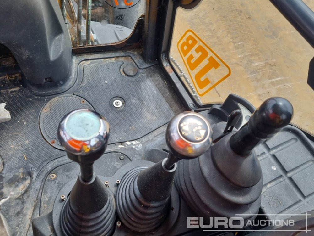 Retroescavadeira JCB 3CX P21: foto 49