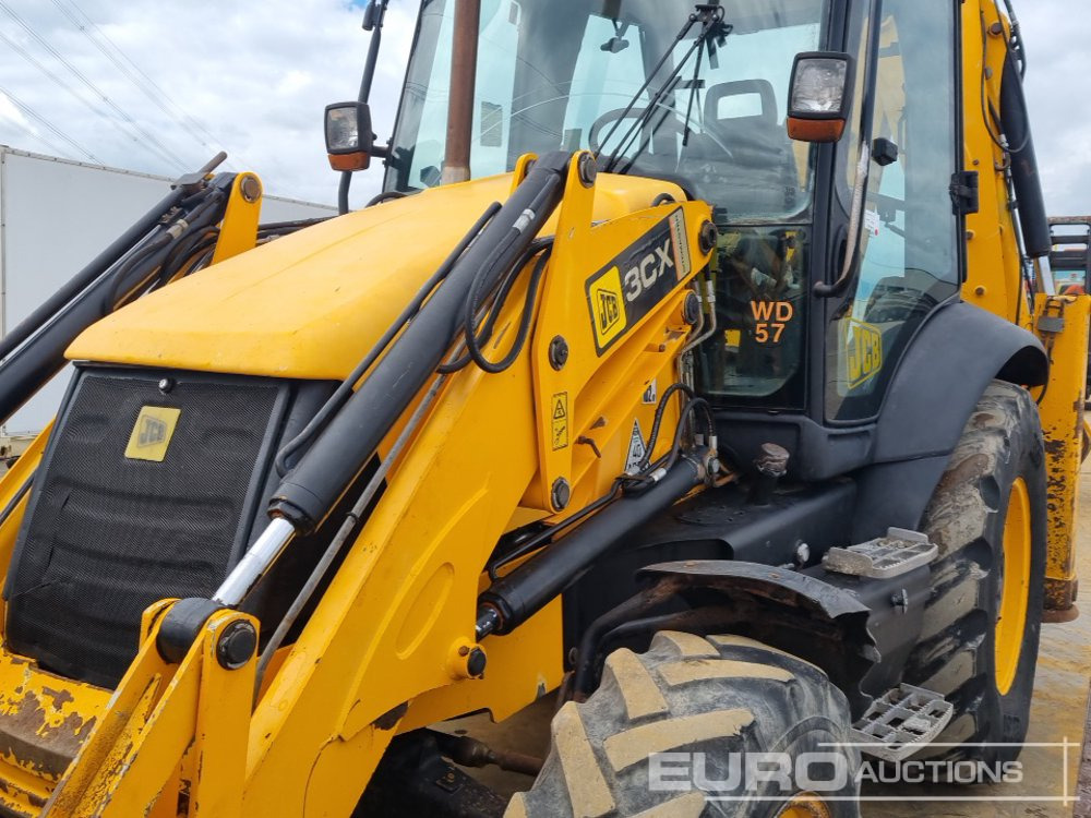 Retroescavadeira JCB 3CX P21: foto 15