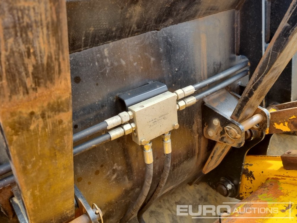Retroescavadeira JCB 3CX P21: foto 34