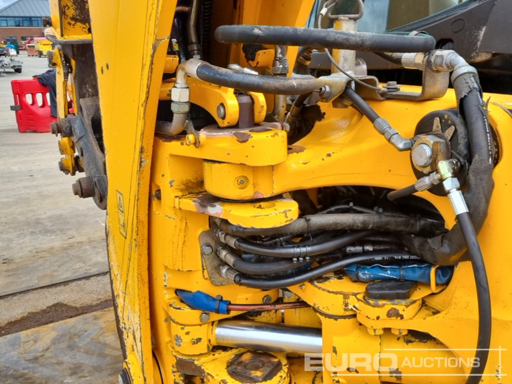 Retroescavadeira JCB 3CX P21: foto 18