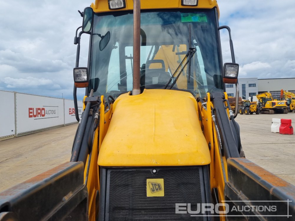 Retroescavadeira JCB 3CX P21: foto 13
