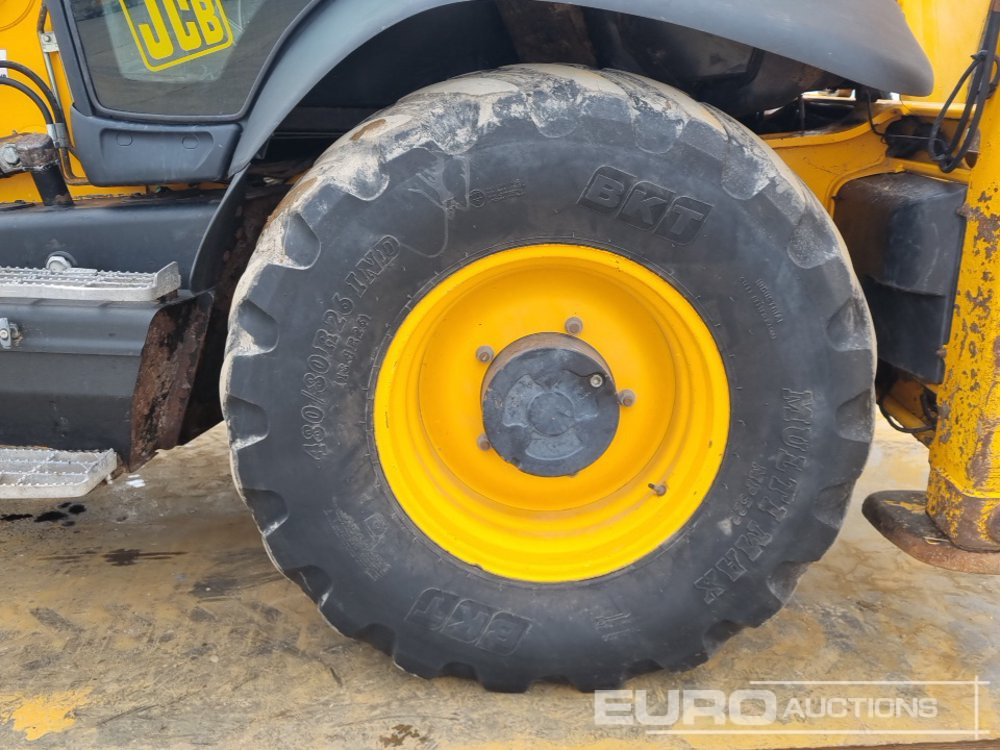 Retroescavadeira JCB 3CX P21: foto 10