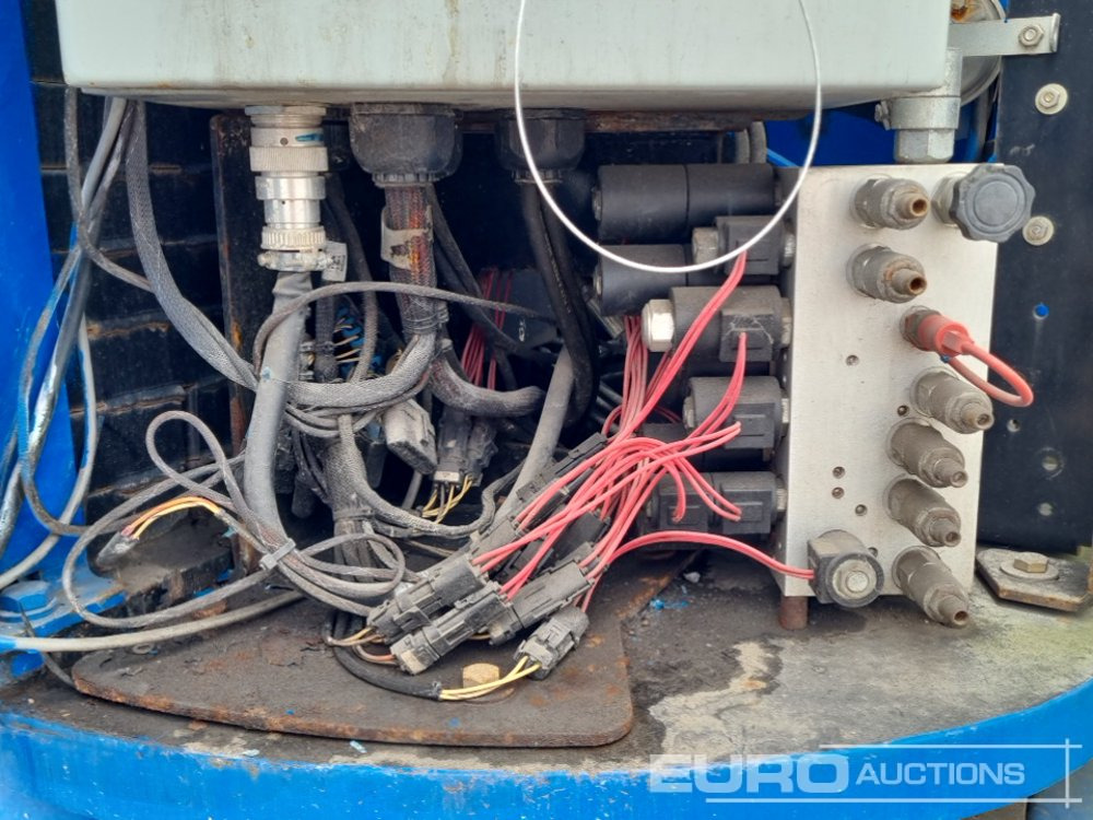 Plataforma aérea JLG E300AJP: foto 13