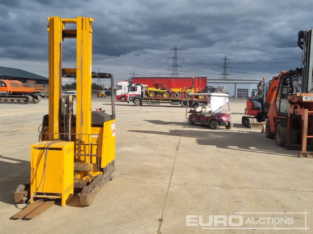 Jungheinrich Electric Side Loader Forklift, 3 Stage Free Lift Mast, Forks, Charger (Flat Battery) - Empilhadeira: foto 5 Jungheinrich Electric Side Loader Forklift, 3 Stage Free Lift Mast, Forks, Charger (Flat Battery) - Empilhadeira: foto 5