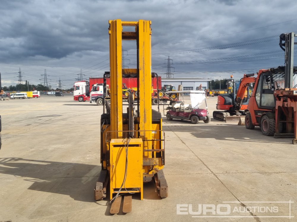 Jungheinrich Electric Side Loader Forklift, 3 Stage Free Lift Mast, Forks, Charger (Flat Battery) - Empilhadeira: foto 4 Jungheinrich Electric Side Loader Forklift, 3 Stage Free Lift Mast, Forks, Charger (Flat Battery) - Empilhadeira: foto 4